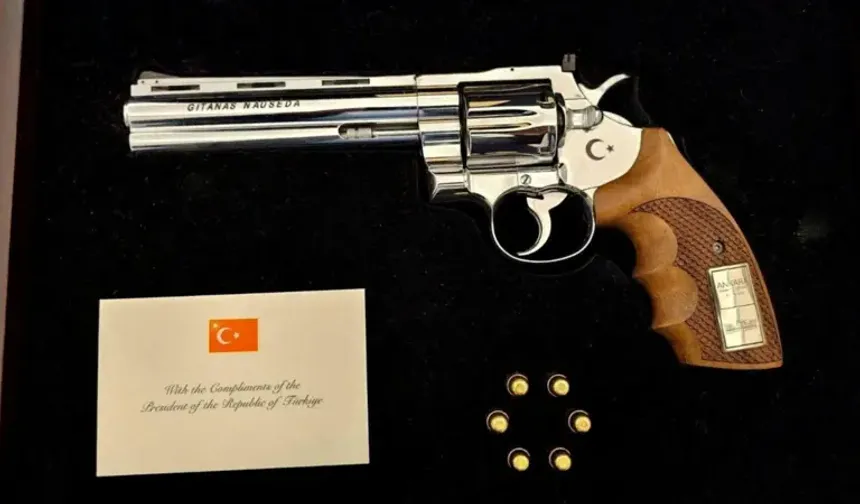 Zaf welatan de dest ronîya demançeyê ke Erdoganî dîyarîyê serekanê dewletan kerdbî