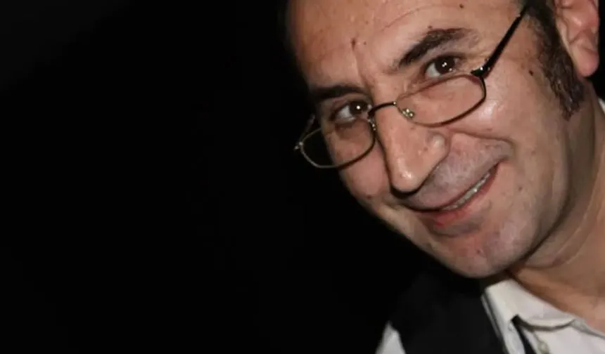 Bi Zazakî stand-upî keno: Tekîn Agacik Estonya ra teslîmê Tirkîya ame kerdene
