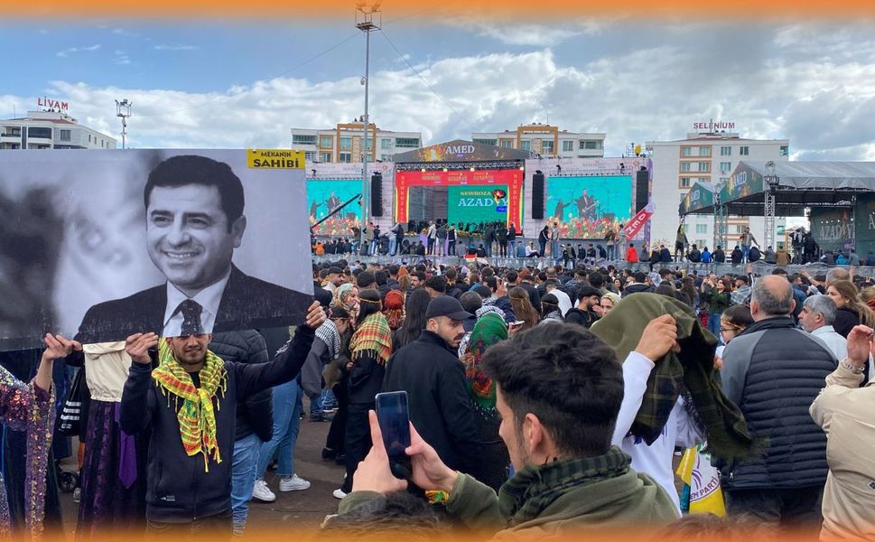 Newroza 2015î ya Amedî bi coş û weşîye ameye pîrozkerdiş