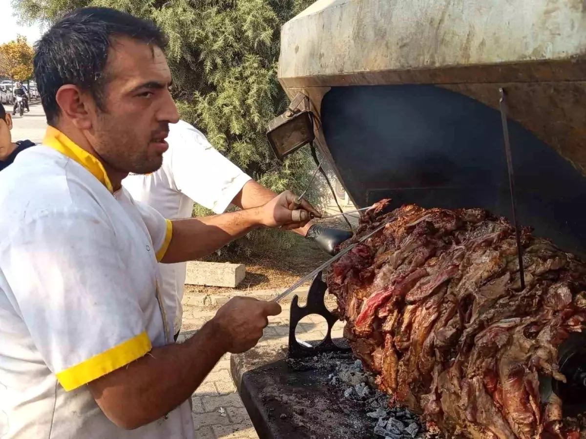 Ciger Kenti Diyarbakir Da Cag Kebabi Ustasi V 18055750 Amp