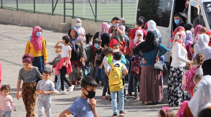 Diyarbakir In Yoksul Mahallesindeki Okul Bosaltildi Parasi Olana Servis Olmayana Yol Cilesi 792861 5