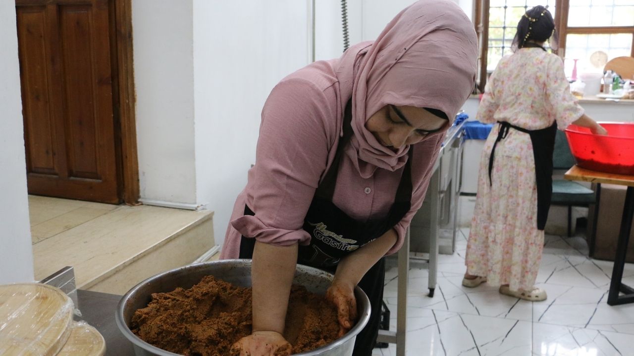 “Aştî Bi Çaredarî Yena” Xwebûn Vejîya