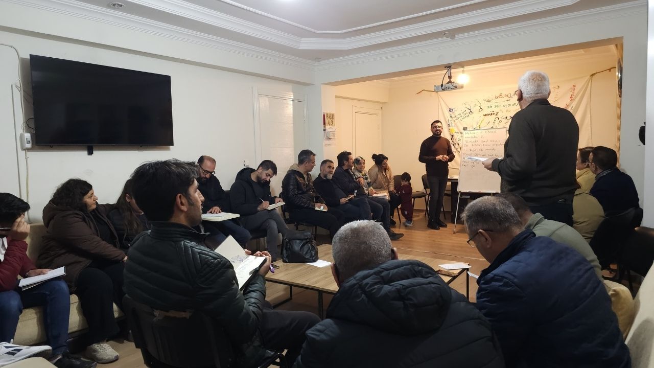 Erxenî De Reya Verêne Kursê Zazakî