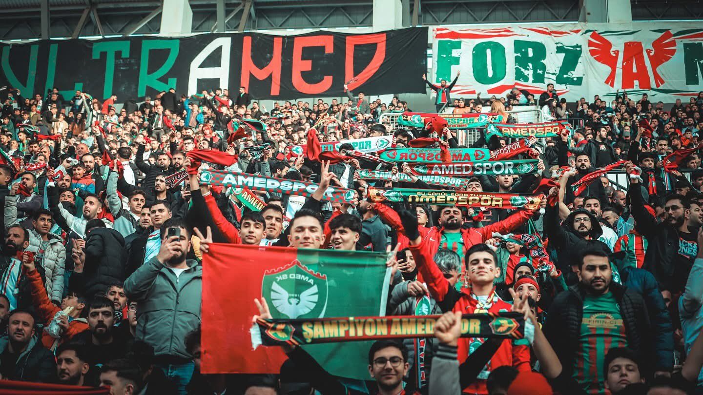 Terefgirê Amedsporî hêzê xo kerdî yew