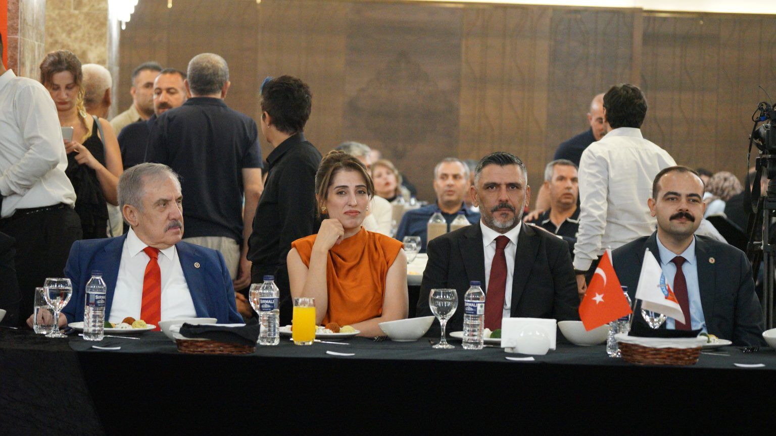 A D R08017 1536X864