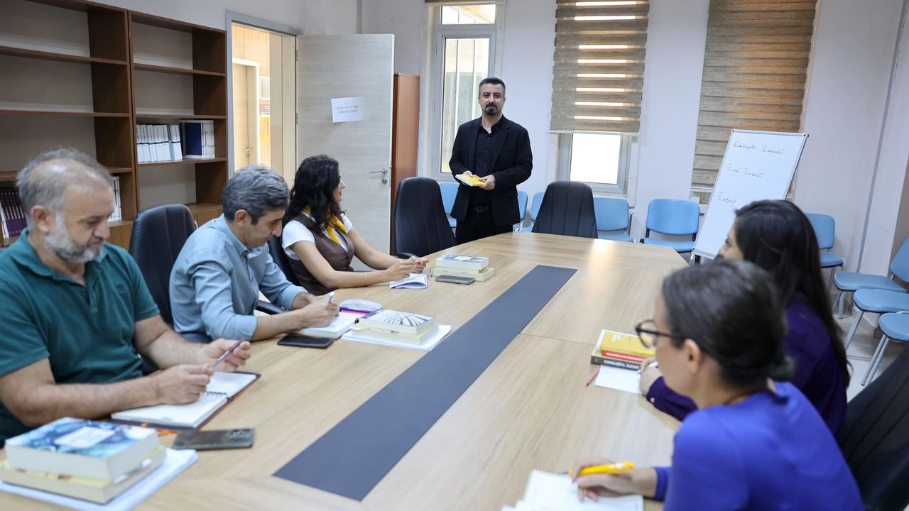 Profesorê Zazakî Îlyas Akman No Xeyalê Mi Bi